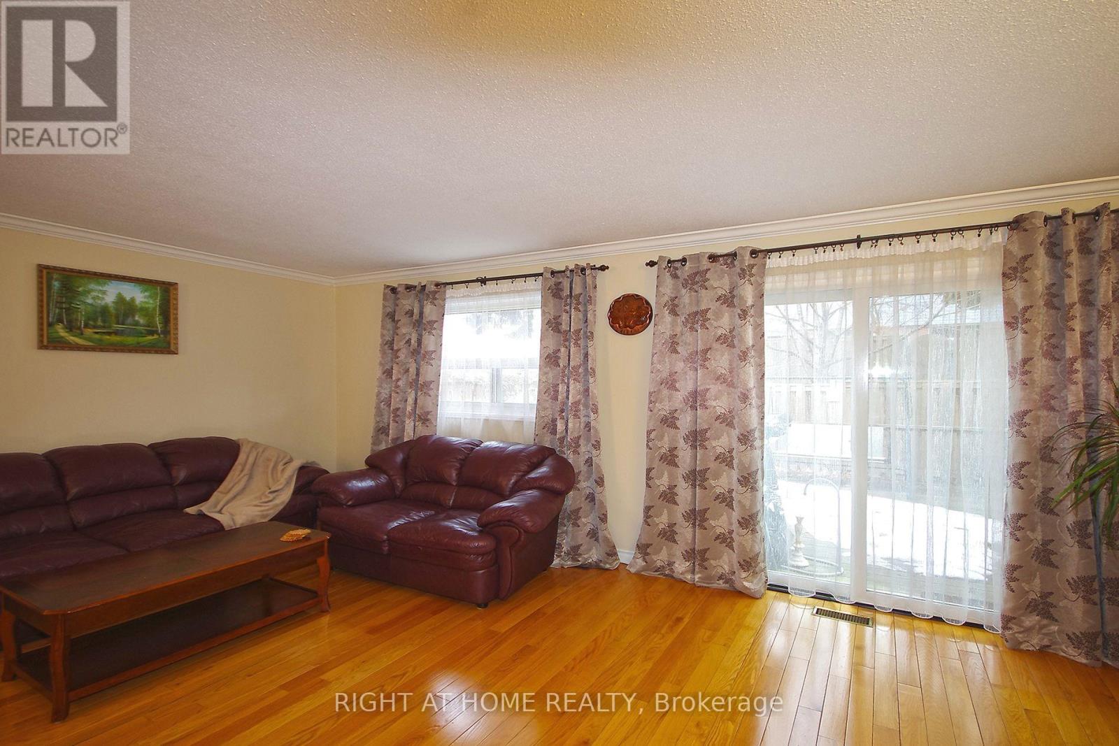 53 - 1055 Shawnmarr Road, Mississauga, Ontario  L5H 3V2 - Photo 8 - W13837890
