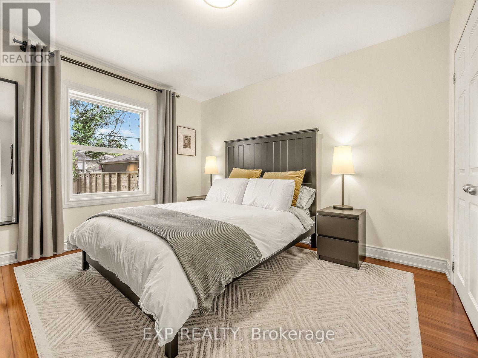10 Yarn Road, Toronto, Ontario  M9B 1H5 - Photo 12 - W13837898