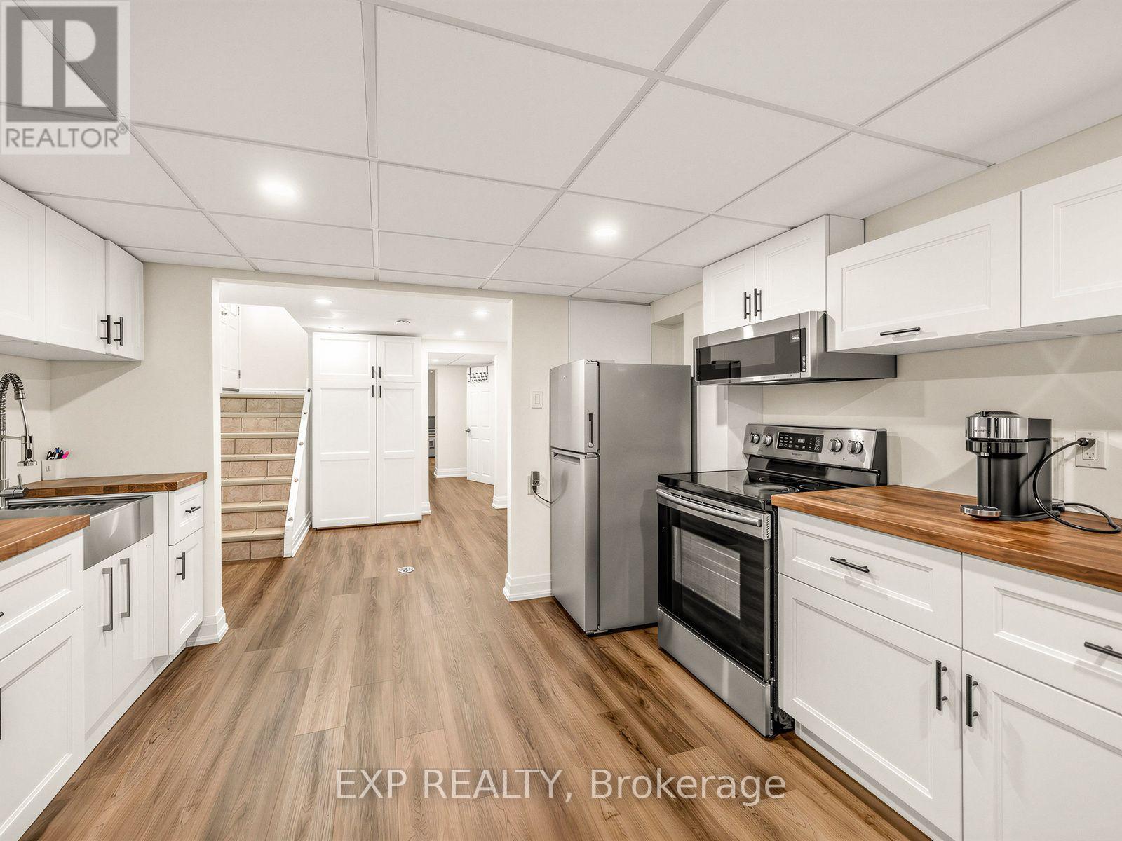 10 Yarn Road, Toronto, Ontario  M9B 1H5 - Photo 19 - W13837898