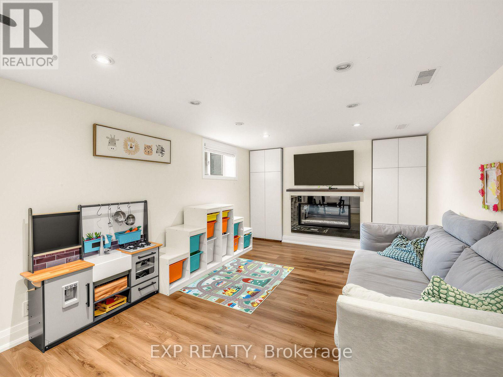 10 Yarn Road, Toronto, Ontario  M9B 1H5 - Photo 23 - W13837898