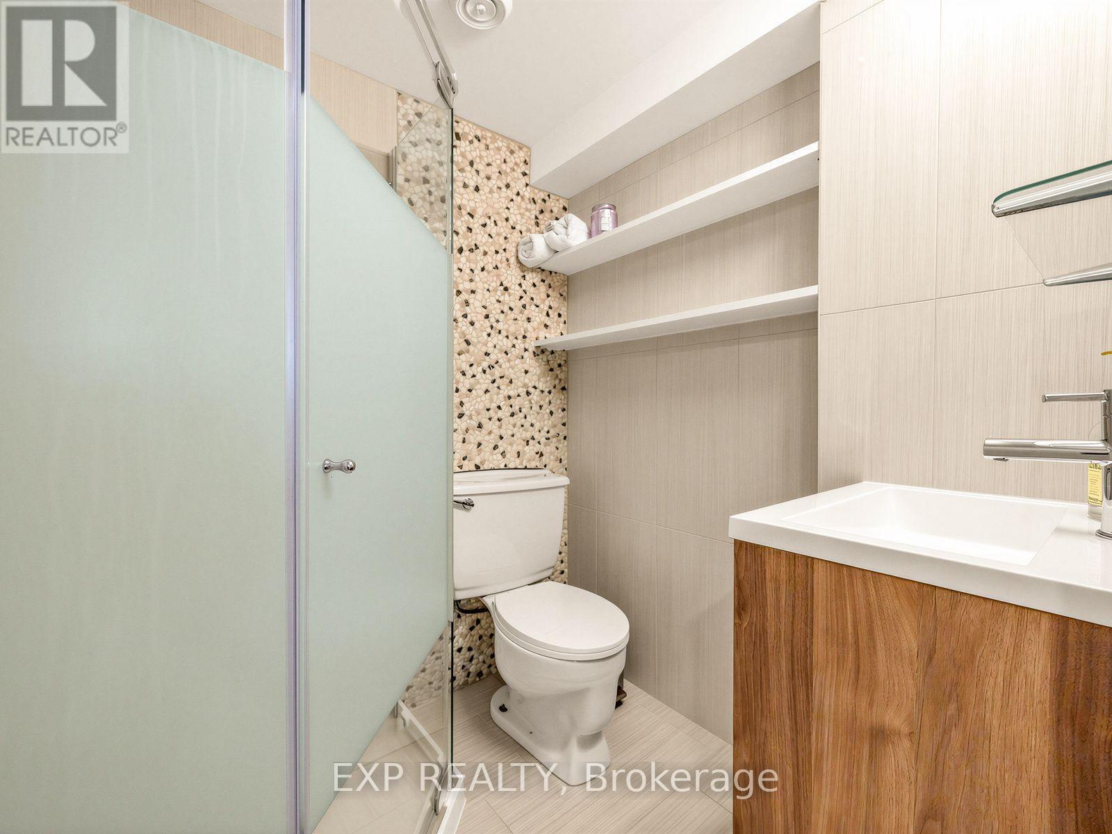 10 Yarn Road, Toronto, Ontario  M9B 1H5 - Photo 25 - W13837898