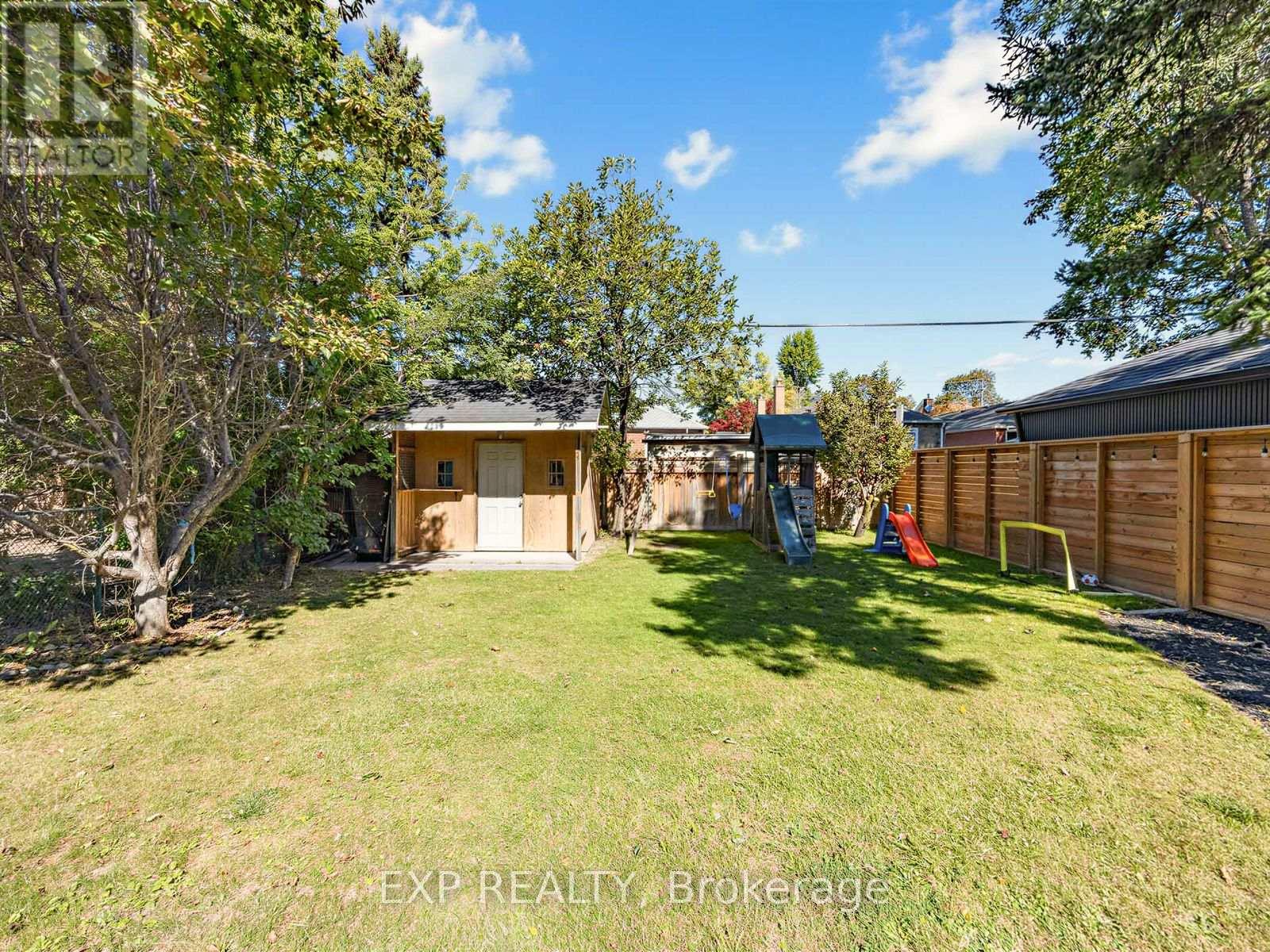 10 Yarn Road, Toronto, Ontario  M9B 1H5 - Photo 27 - W13837898