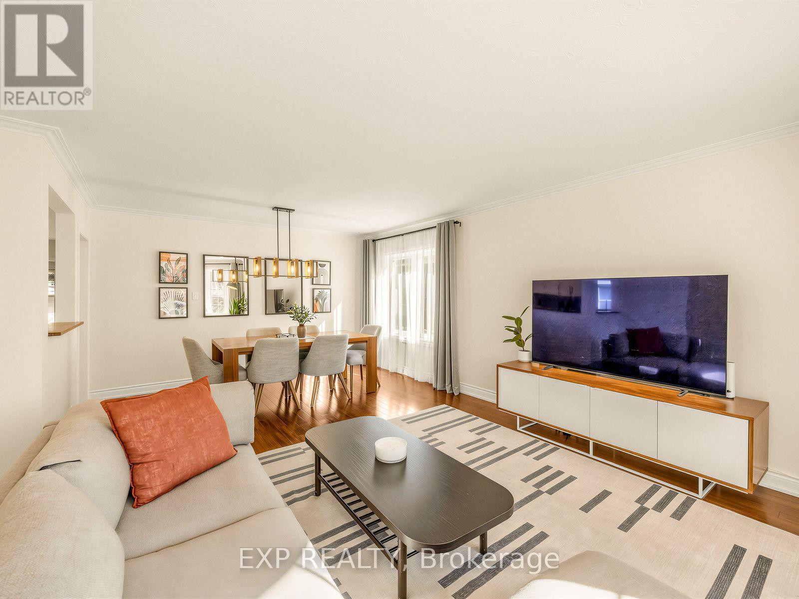 10 Yarn Road, Toronto, Ontario  M9B 1H5 - Photo 5 - W13837898