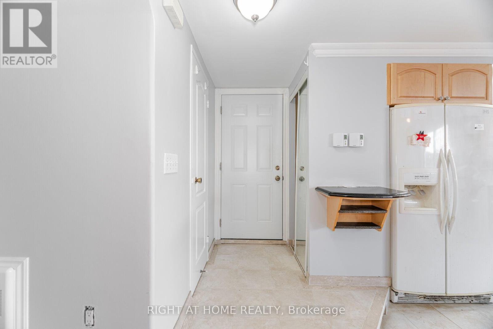 79 - 3050 Constitution Boulevard, Mississauga, Ontario  L4Y 3X1 - Photo 5 - W13837920