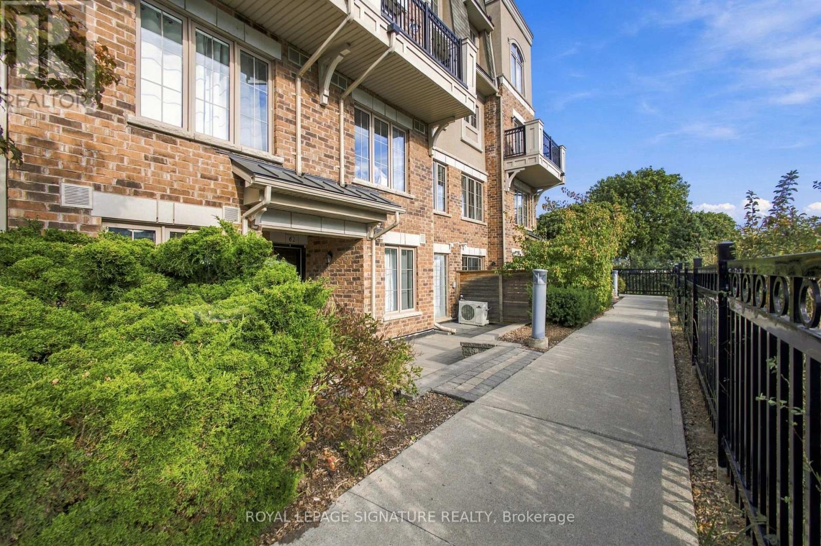 61 - 2441 Greenwich Drive, Oakville, Ontario  L6M 0S3 - Photo 4 - W13837924