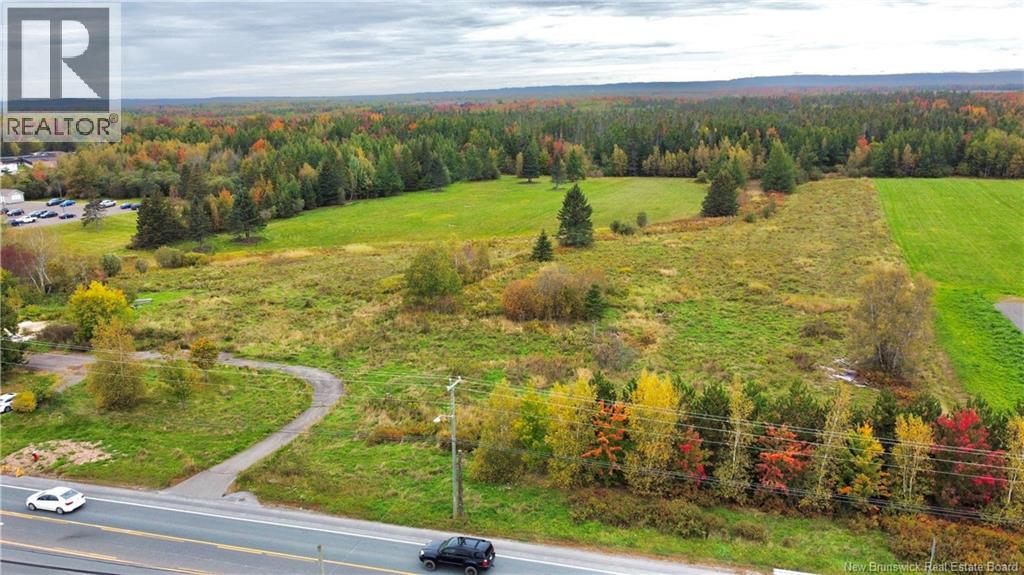 847 Salisbury Road Moncton New Brunswick Canada E1A1C4 3