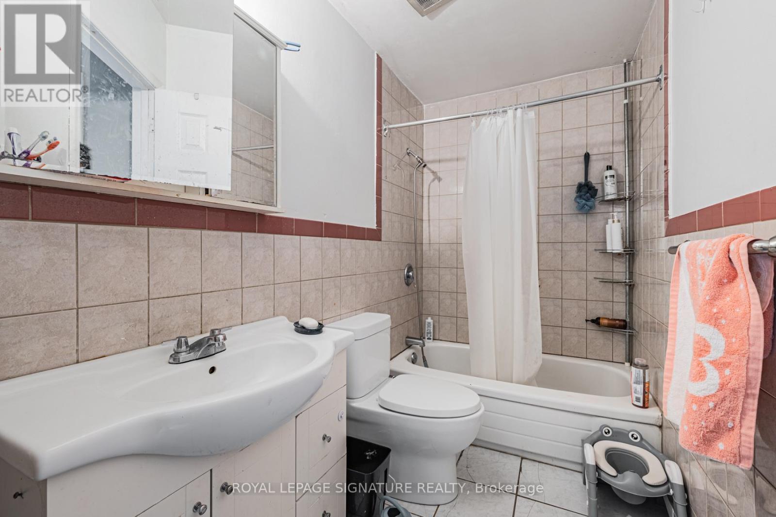 50 Collard Drive, King (King City), Ontario  L0G 1K0 - Photo 3 - N13837964