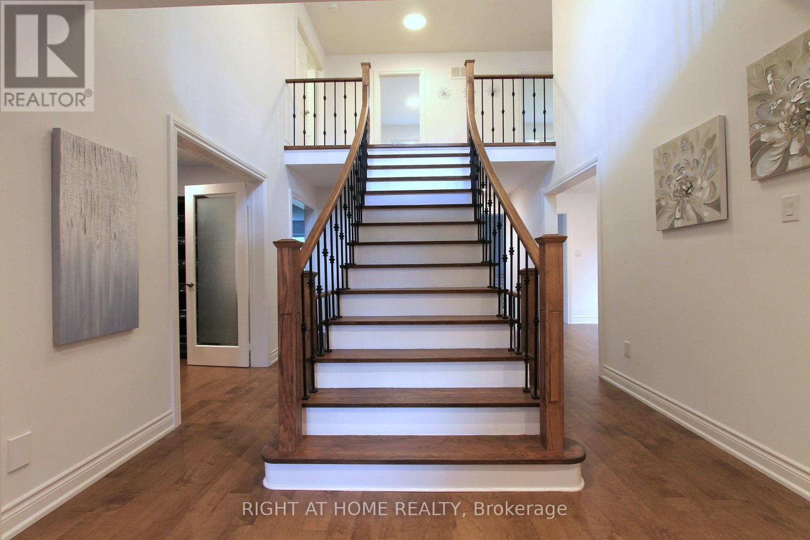4 Kirkland Court, Richmond Hill, Ontario  L4C 9H3 - Photo 17 - N13758132