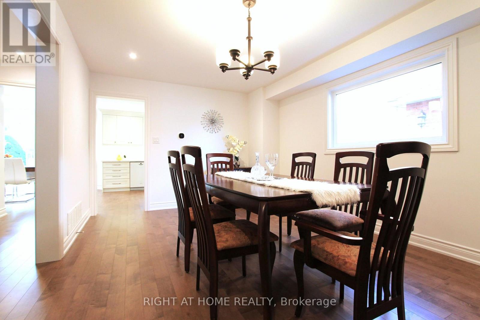 4 Kirkland Court, Richmond Hill, Ontario  L4C 9H3 - Photo 15 - N13758132