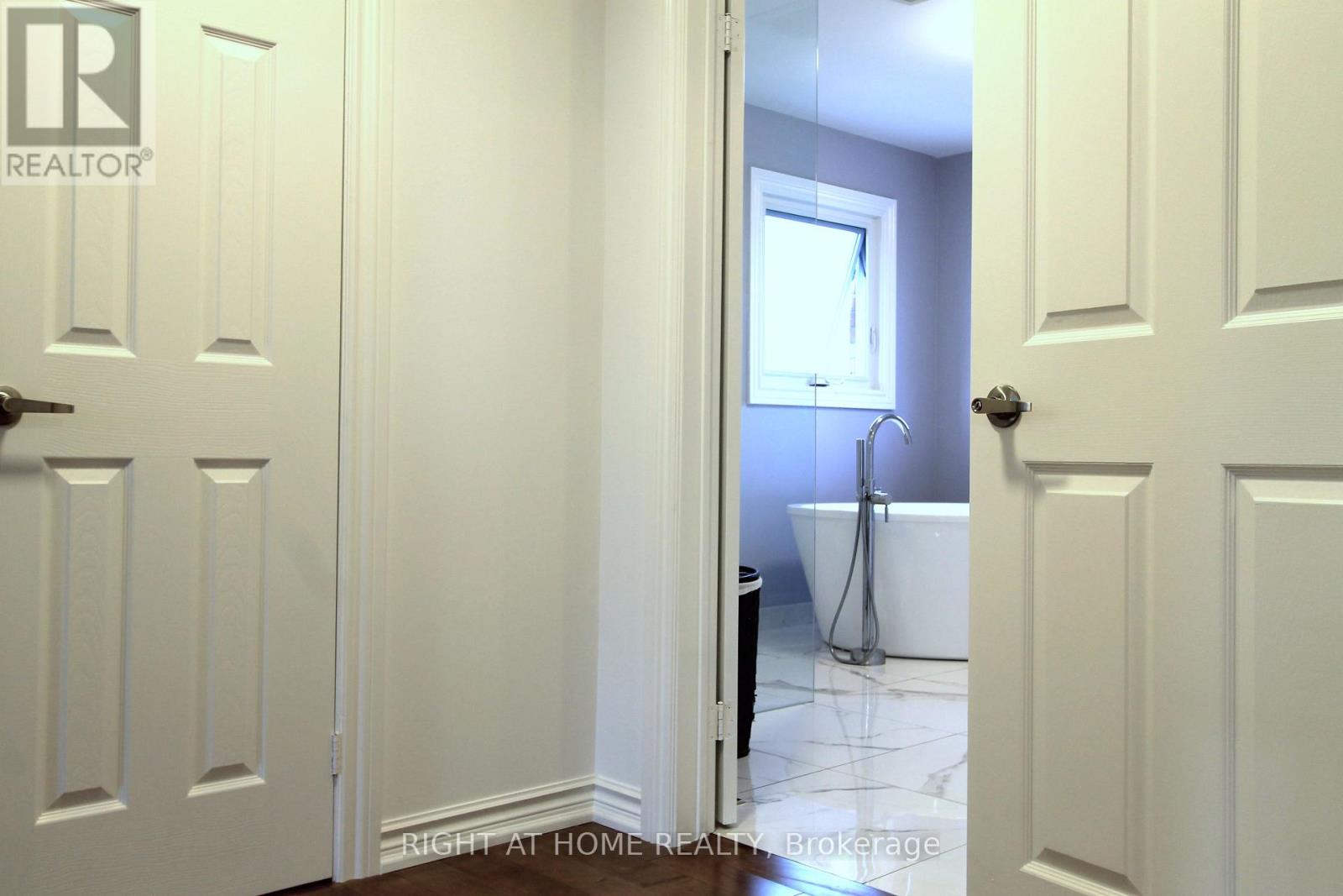 4 Kirkland Court, Richmond Hill, Ontario  L4C 9H3 - Photo 22 - N13758132