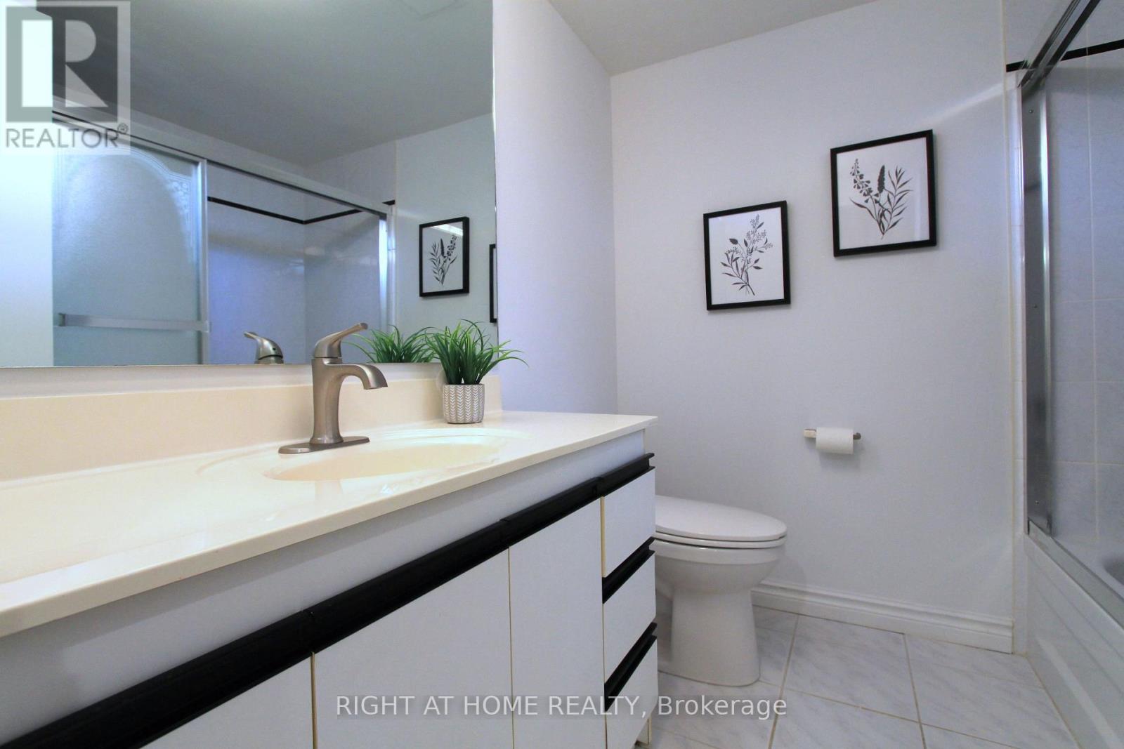 4 Kirkland Court, Richmond Hill, Ontario  L4C 9H3 - Photo 46 - N13758132