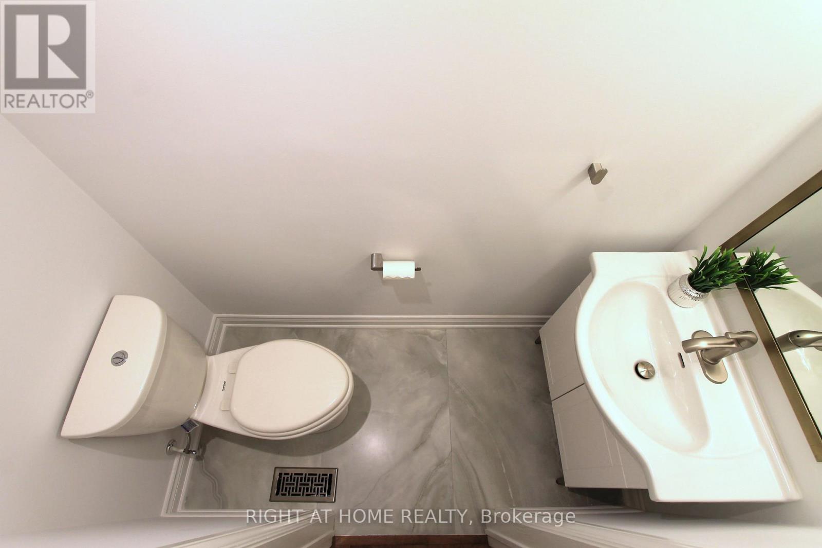 4 Kirkland Court, Richmond Hill, Ontario  L4C 9H3 - Photo 48 - N13758132