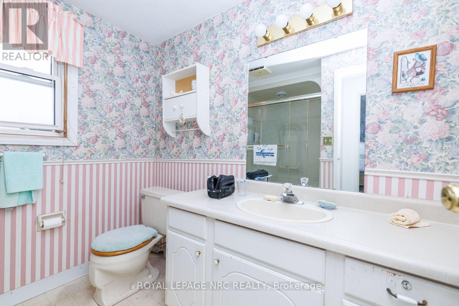 1 - 242 Lakeport Road, St. Catharines, Ontario  L2N 6V2 - Photo 15 - X13838074