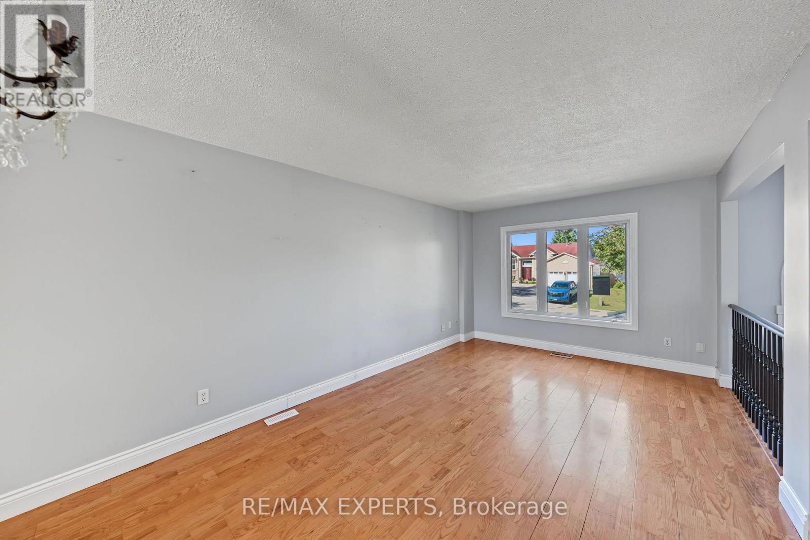 97 Cecil Street, Essa (Angus), Ontario  L0M 1B3 - Photo 6 - N13838084