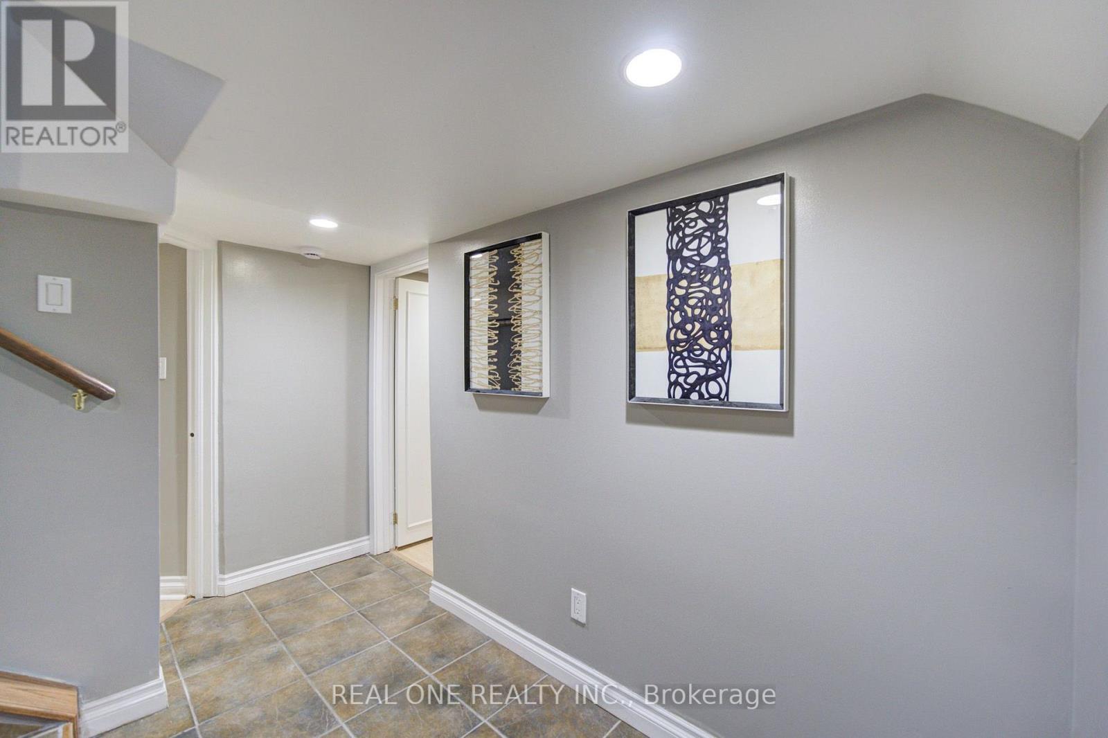 1099 Kent Avenue, Oakville, Ontario  L6H 1Z9 - Photo 34 - W13834554