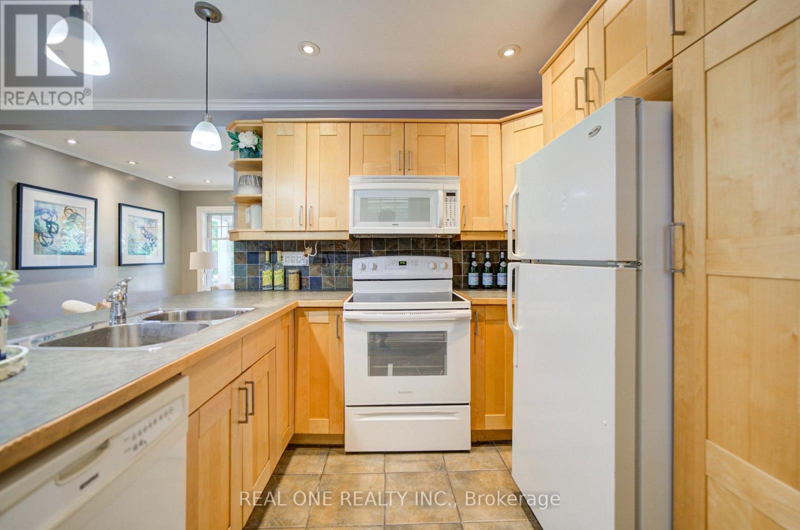 1099 Kent Avenue, Oakville, Ontario  L6H 1Z9 - Photo 15 - W13834554