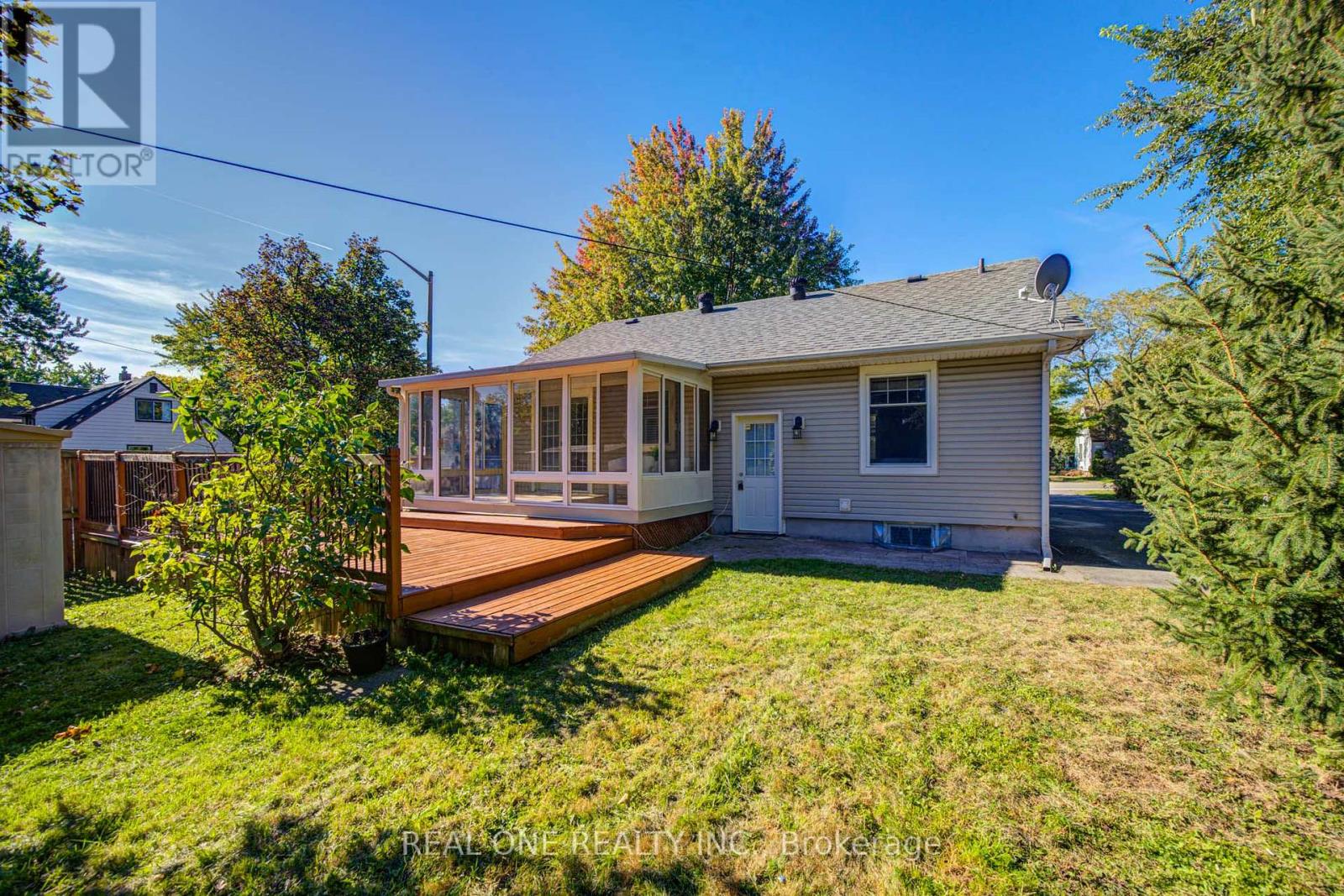 1099 Kent Avenue, Oakville, Ontario  L6H 1Z9 - Photo 49 - W13834554
