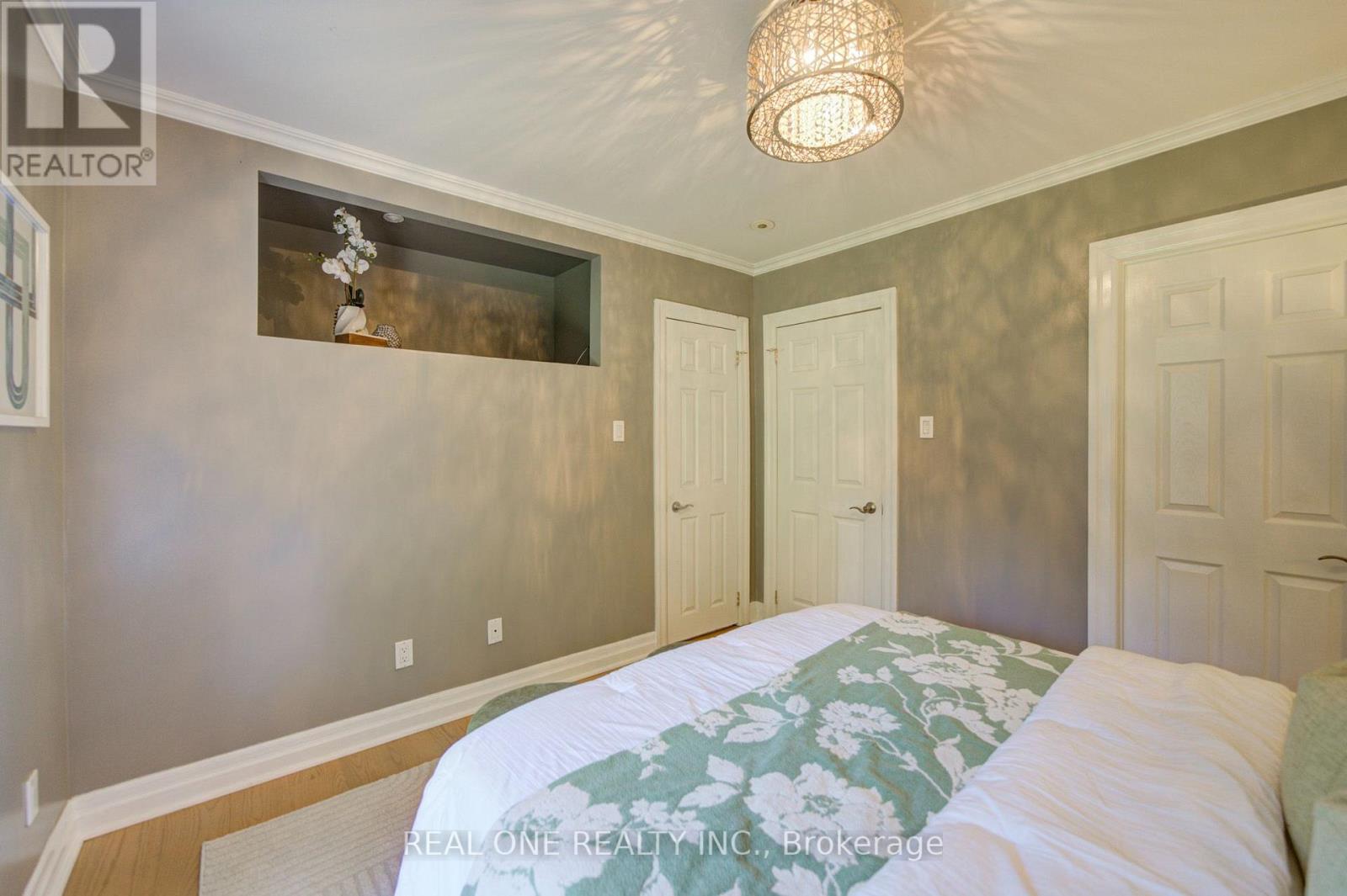 1099 Kent Avenue, Oakville, Ontario  L6H 1Z9 - Photo 29 - W13834554