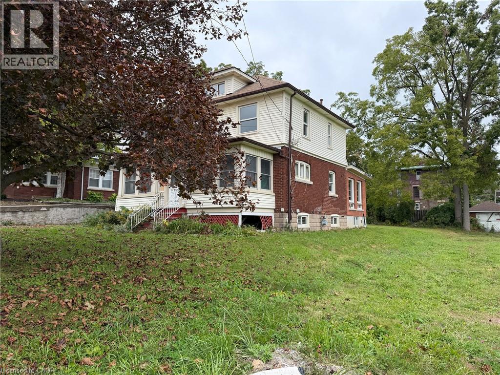 4445 John Street, Niagara Falls, Ontario  L2E 1A4 - Photo 16 - 40867171