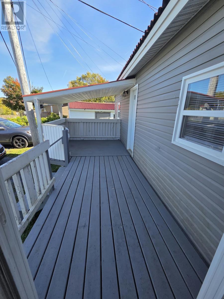 1 Wildwood Avenue, Corner Brook — photo 3