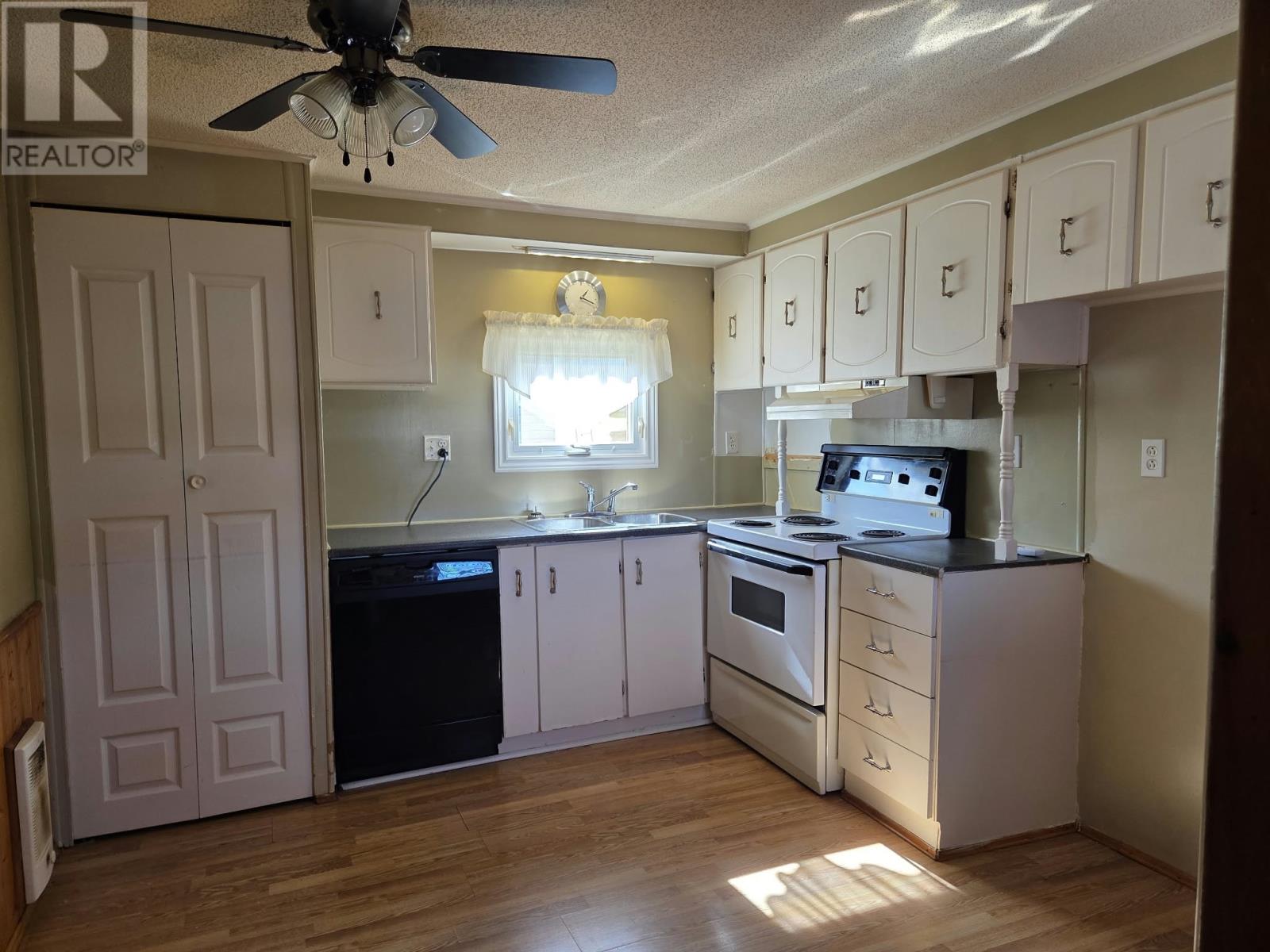 1 Wildwood Avenue, Corner Brook — photo 7