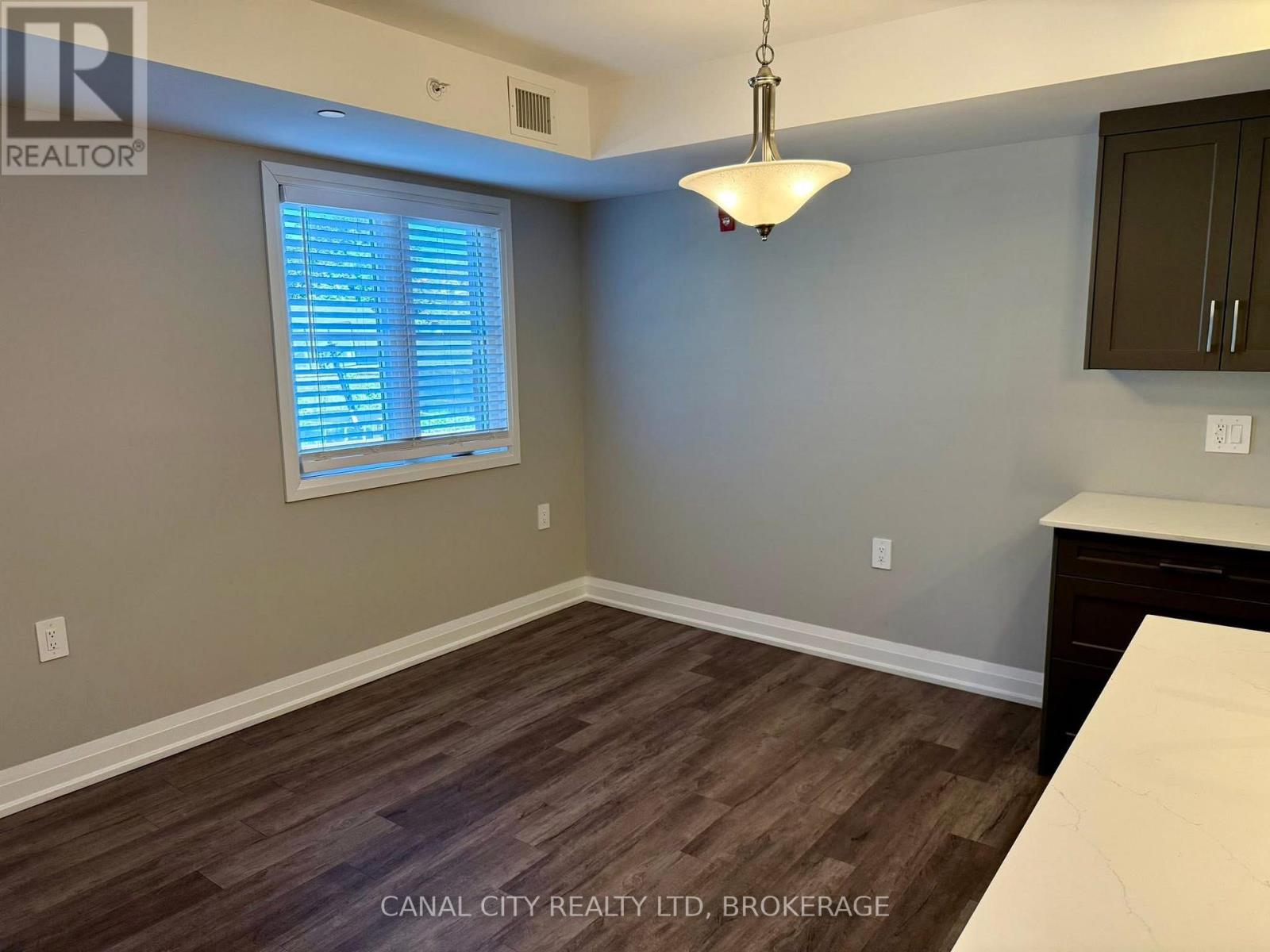 4 - 6 Ann Street, Thorold, Ontario  L2V 2J3 - Photo 10 - X13838138