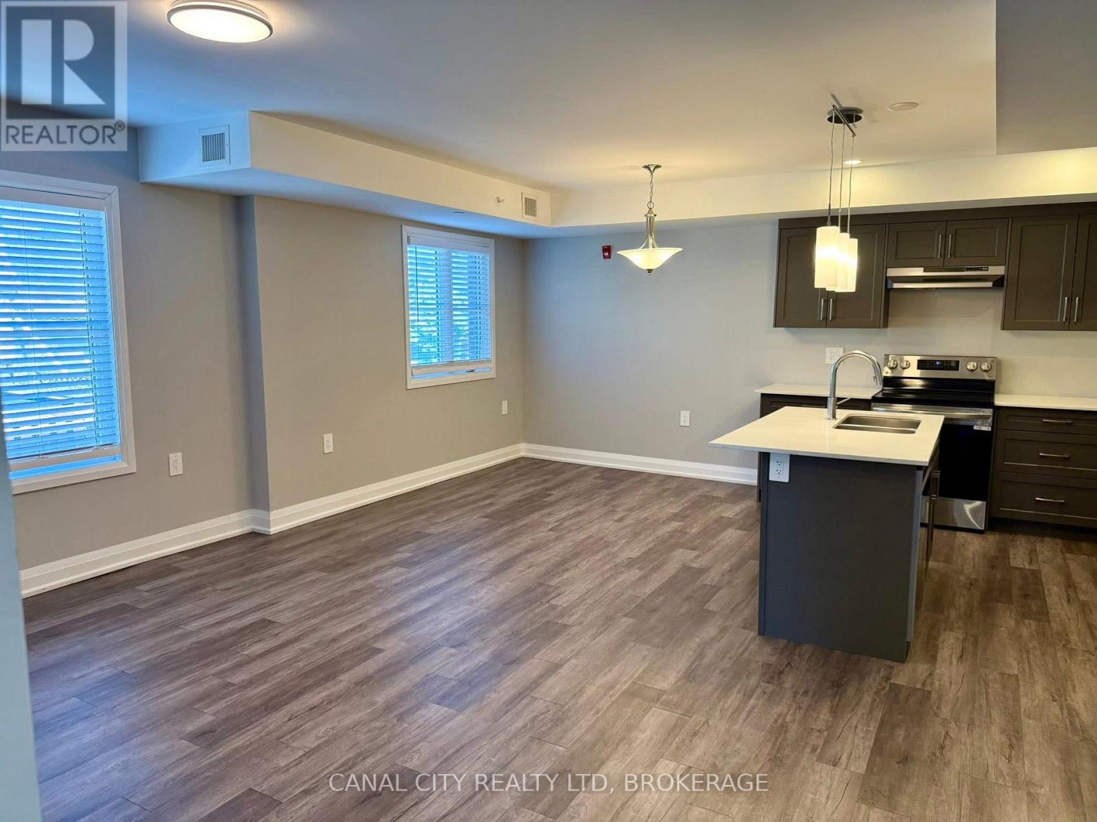 4 - 6 Ann Street, Thorold, Ontario  L2V 2J3 - Photo 5 - X13838138