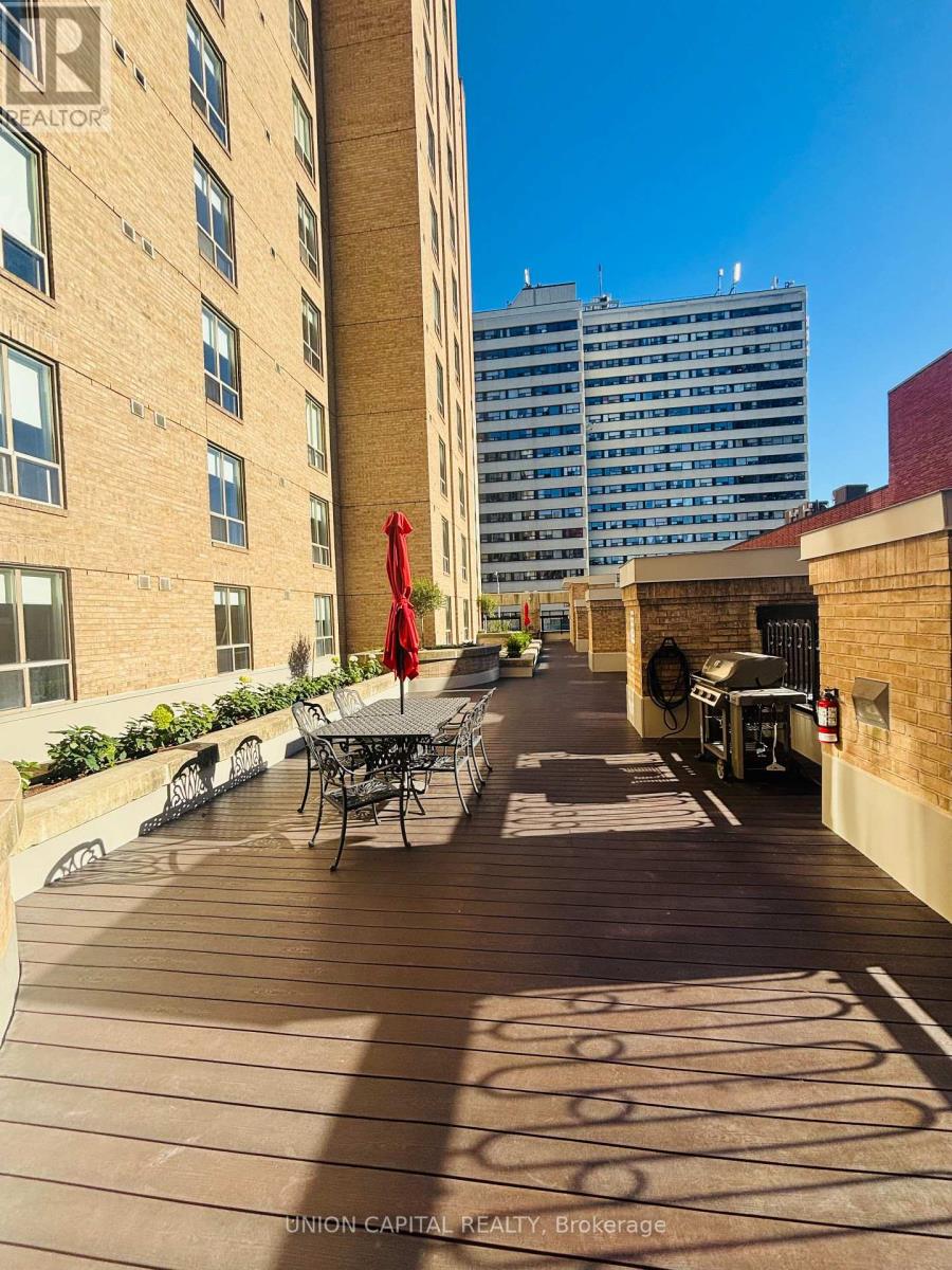 803 - 284 Bloor Street W, Toronto (Annex), Ontario  M5S 3B8 - Photo 17 - C13838102