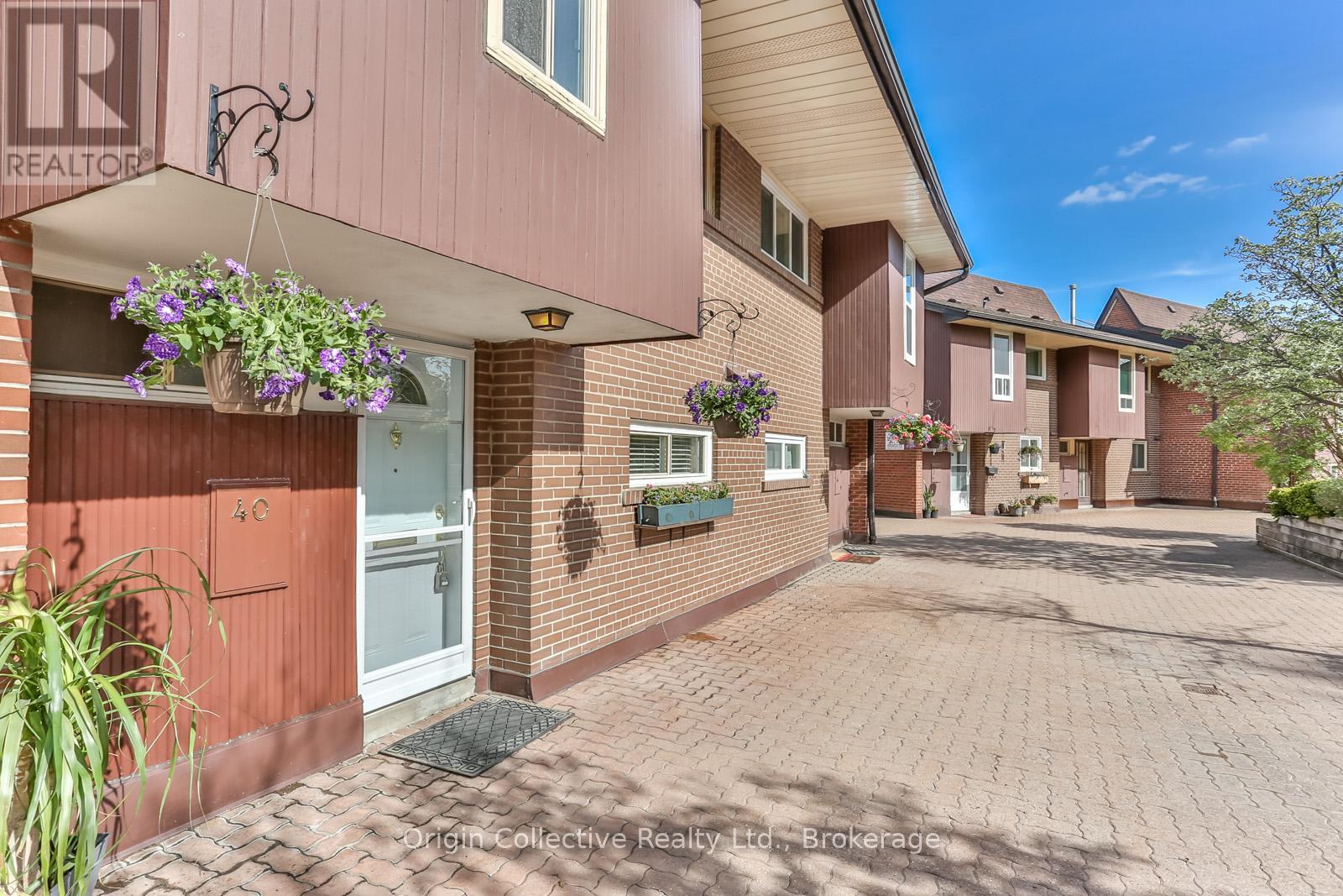 40 - 10 Esterbrooke Avenue, Toronto, Ontario  M2J 2C2 - Photo 16 - C13838162