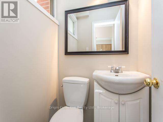 40 - 10 Esterbrooke Avenue, Toronto, Ontario  M2J 2C2 - Photo 8 - C13838162