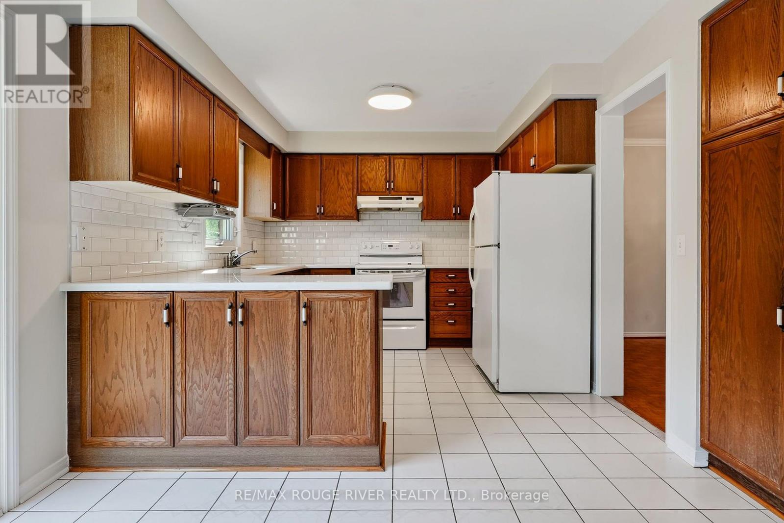 1211 Engel Court, Pickering, Ontario  L1W 3W3 - Photo 22 - E13838126