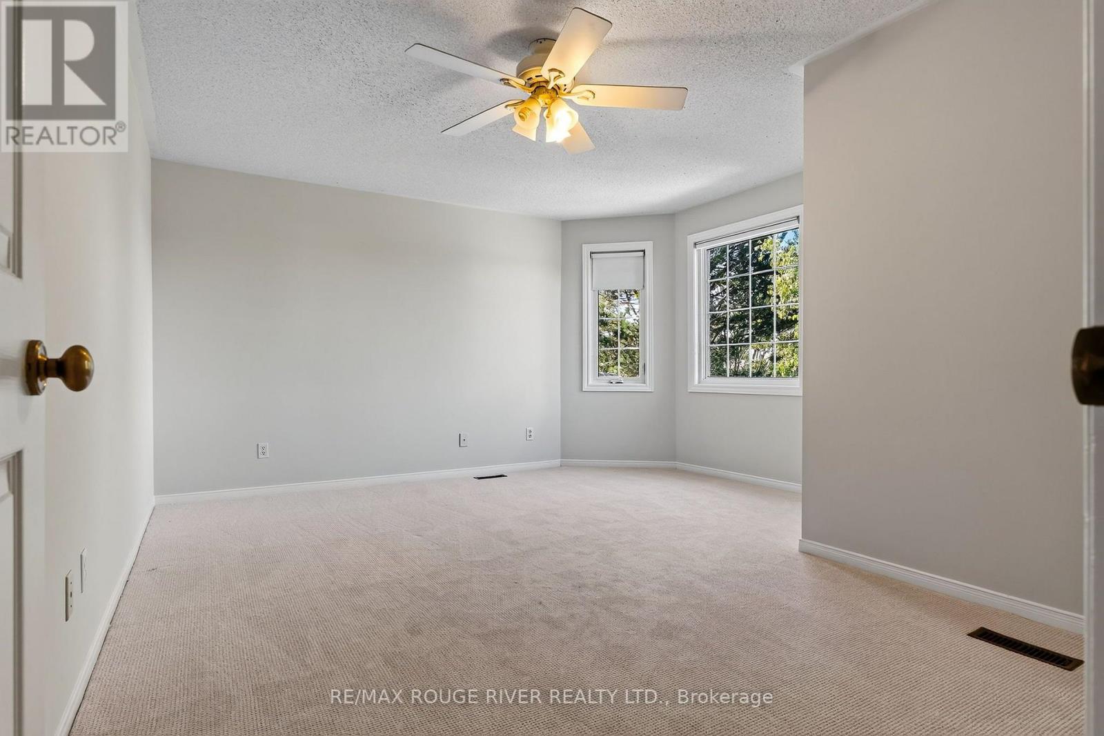 1211 Engel Court, Pickering, Ontario  L1W 3W3 - Photo 36 - E13838126