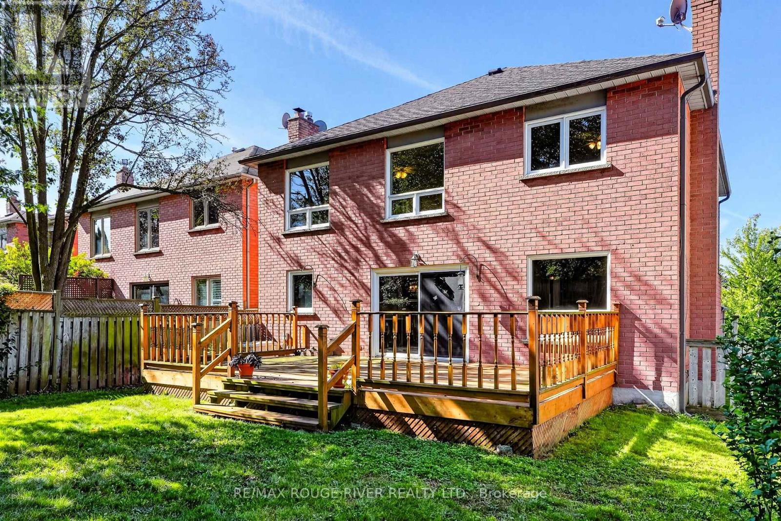 1211 Engel Court, Pickering, Ontario  L1W 3W3 - Photo 44 - E13838126