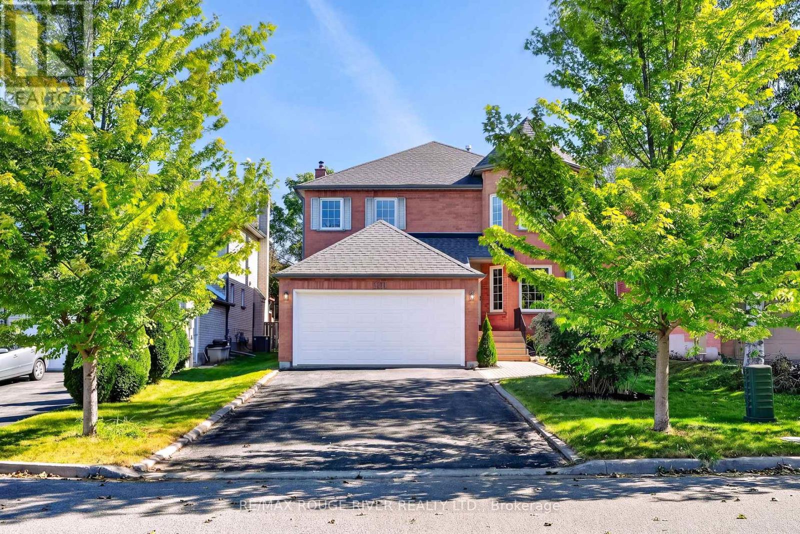 1211 Engel Court, Pickering, Ontario  L1W 3W3 - Photo 8 - E13838126