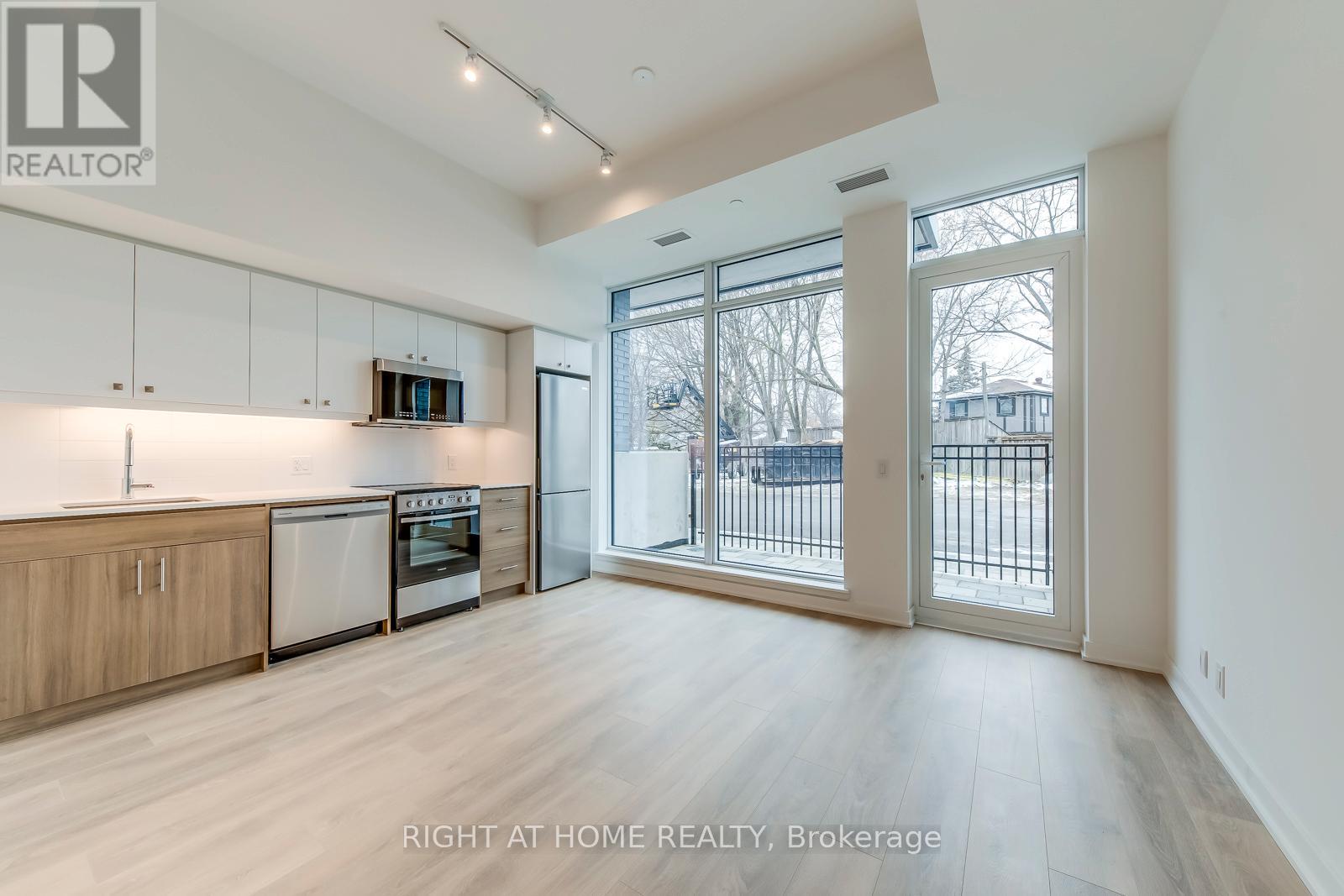 101 - 2 Manderley Drive, Toronto, Ontario  M1N 1R6 - Photo 4 - E13838180