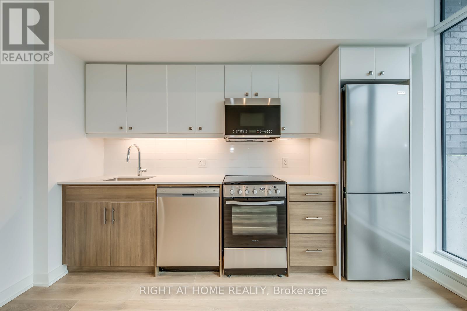 101 - 2 Manderley Drive, Toronto, Ontario  M1N 1R6 - Photo 6 - E13838180