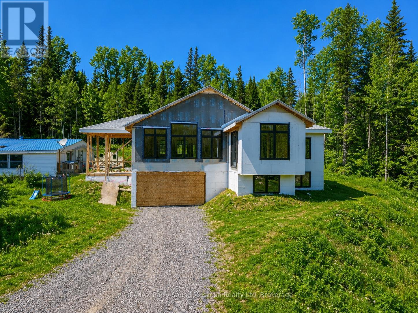 556 Highway 518 W, Perry, Ontario  P0A 1J0 - Photo 2 - X13004876