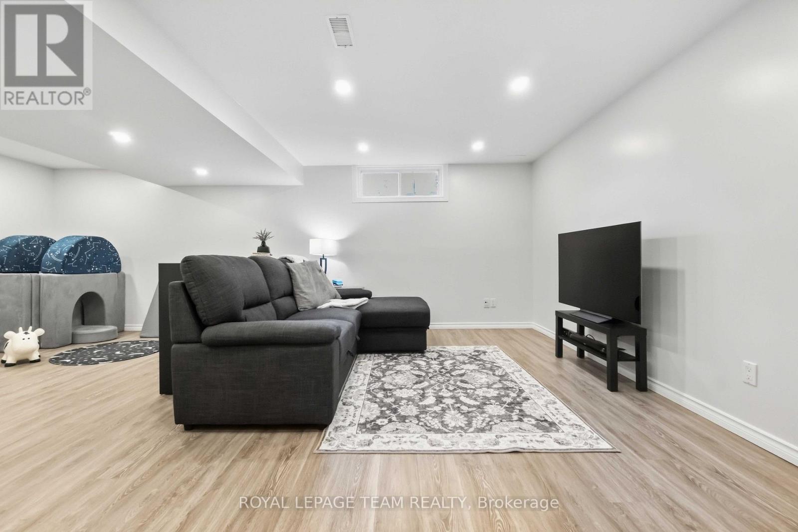 1938 La Chapelle Street, Ottawa, Ontario  K1C 6A1 - Photo 37 - X13836970