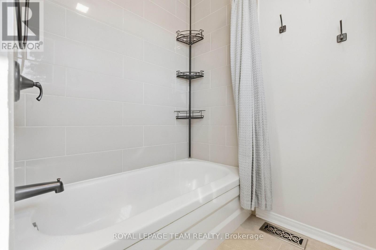 1938 La Chapelle Street, Ottawa, Ontario  K1C 6A1 - Photo 34 - X13836970