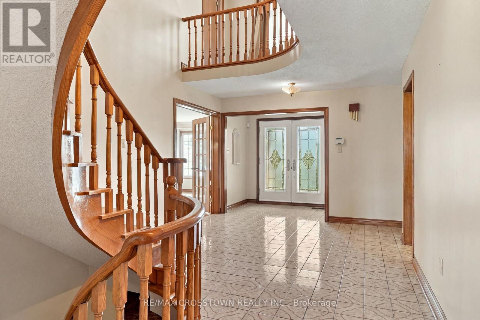 322 Forest Drive, Vaughan, Ontario  L4L 3T6 - Photo 4 - N13838096