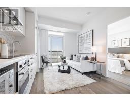 618 - 60 HONEYCRISP CRESCENT, Vaughan, Ontario