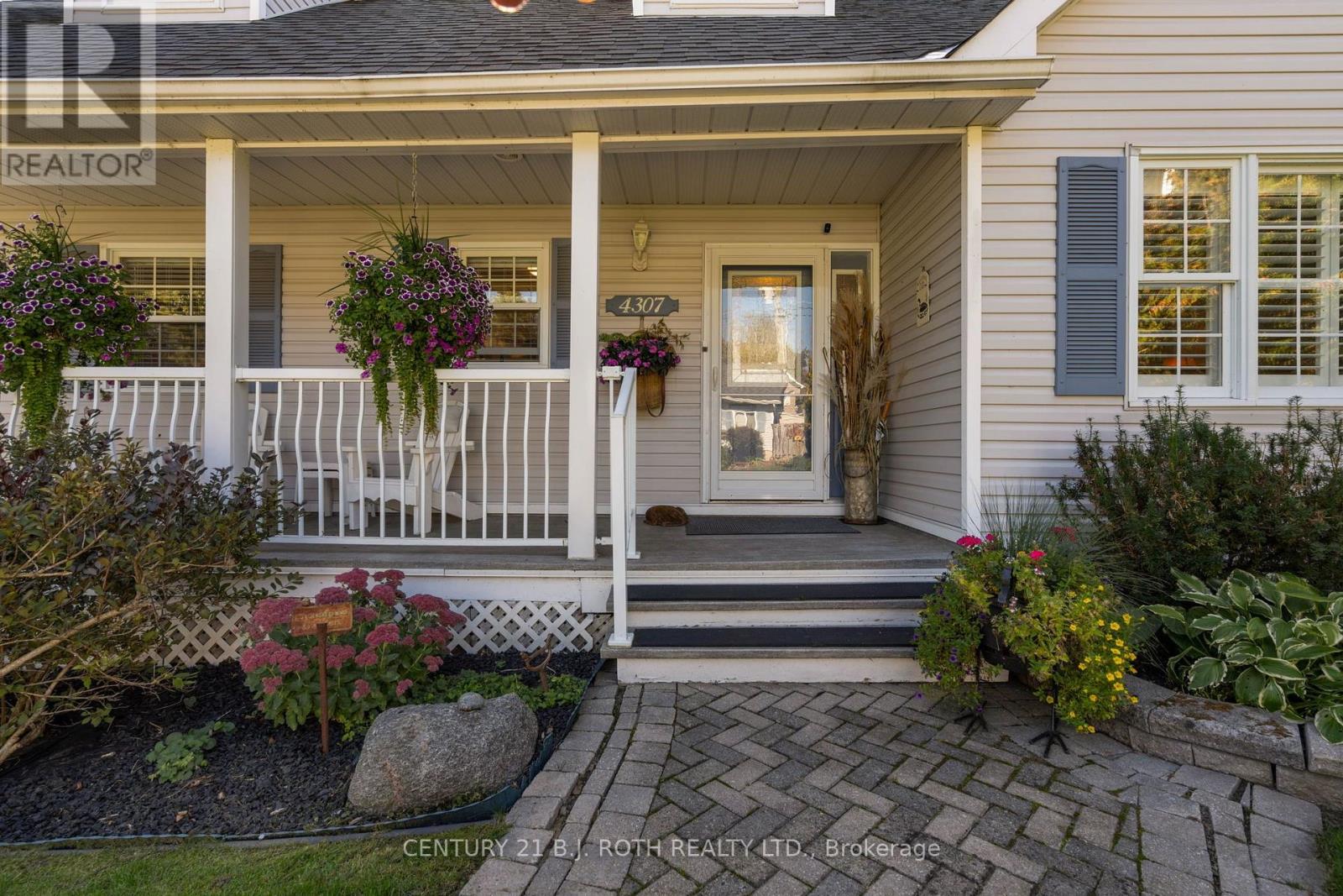 4307 Orkney Beach Road, Ramara, Ontario  L3V 0S1 - Photo 3 - S13838108