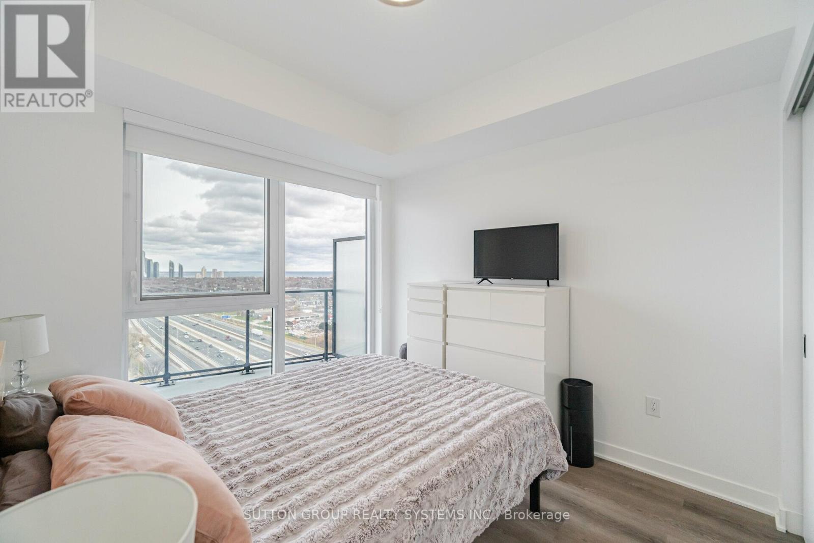 1607 - 36 Zorra Street, Toronto (Islington-City Centre West), Ontario  M8Z 0G5 - Photo 11 - W13838086