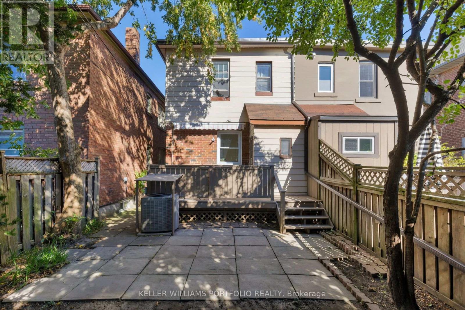 279 Garden Avenue, Toronto, Ontario  M6R 1J4 - Photo 18 - W13838092