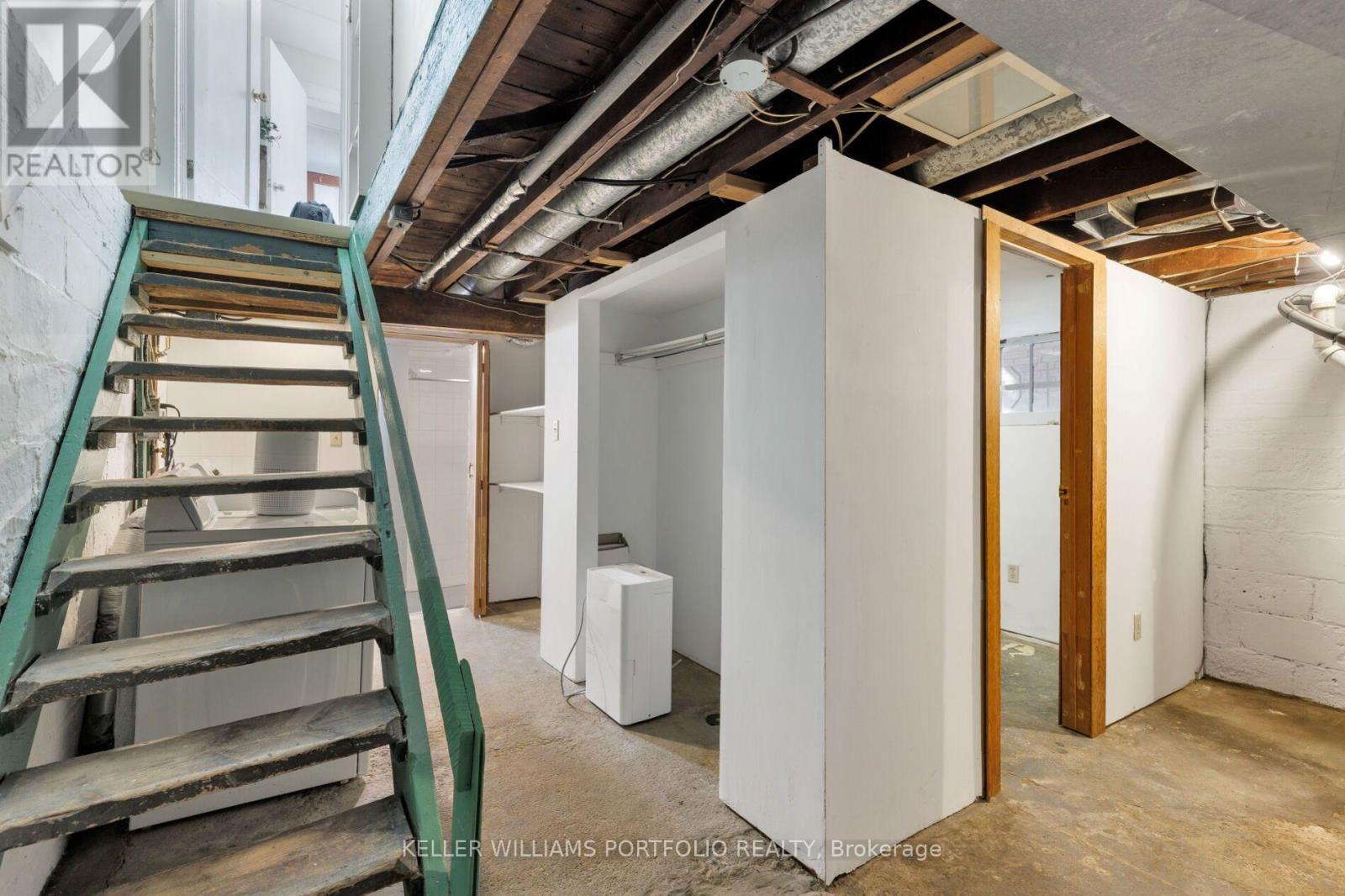 279 Garden Avenue, Toronto, Ontario  M6R 1J4 - Photo 29 - W13838092