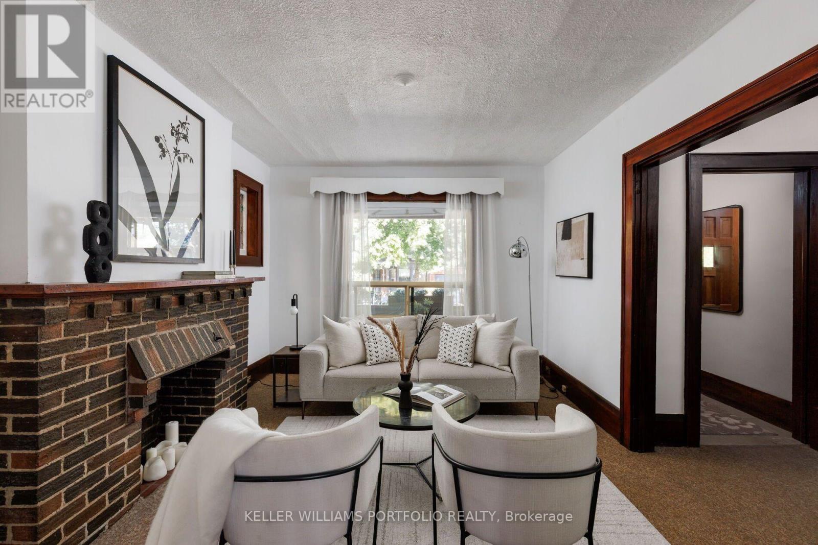 279 Garden Avenue, Toronto, Ontario  M6R 1J4 - Photo 6 - W13838092