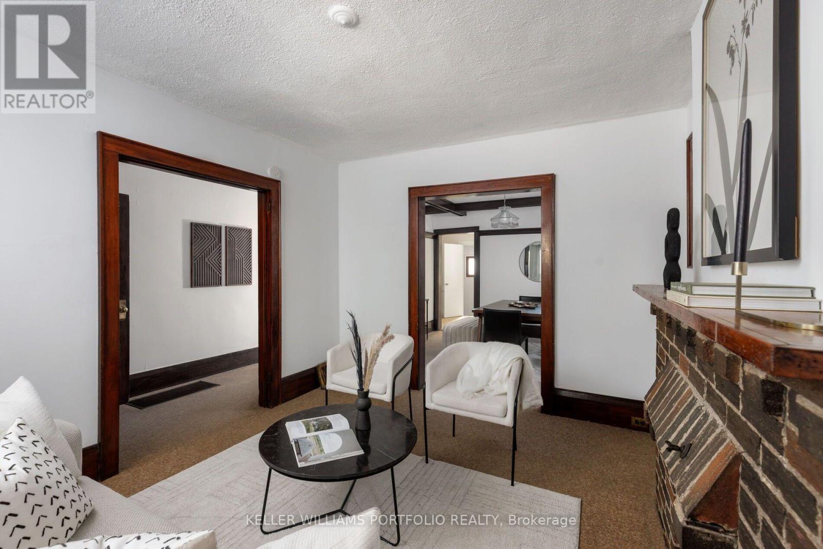 279 Garden Avenue, Toronto, Ontario  M6R 1J4 - Photo 7 - W13838092