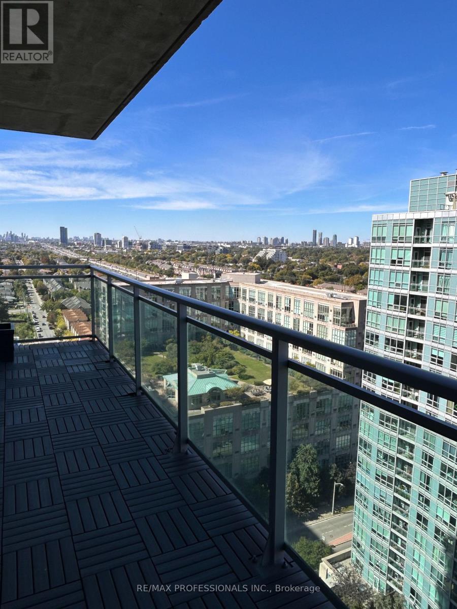 2033 - 165 Legion Road N, Toronto, Ontario  M8Y 0B3 - Photo 6 - W13838174