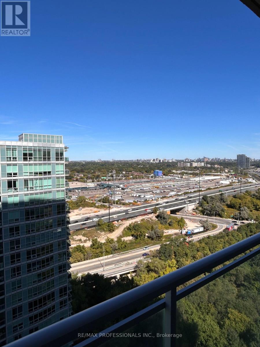 2033 - 165 Legion Road N, Toronto, Ontario  M8Y 0B3 - Photo 7 - W13838174