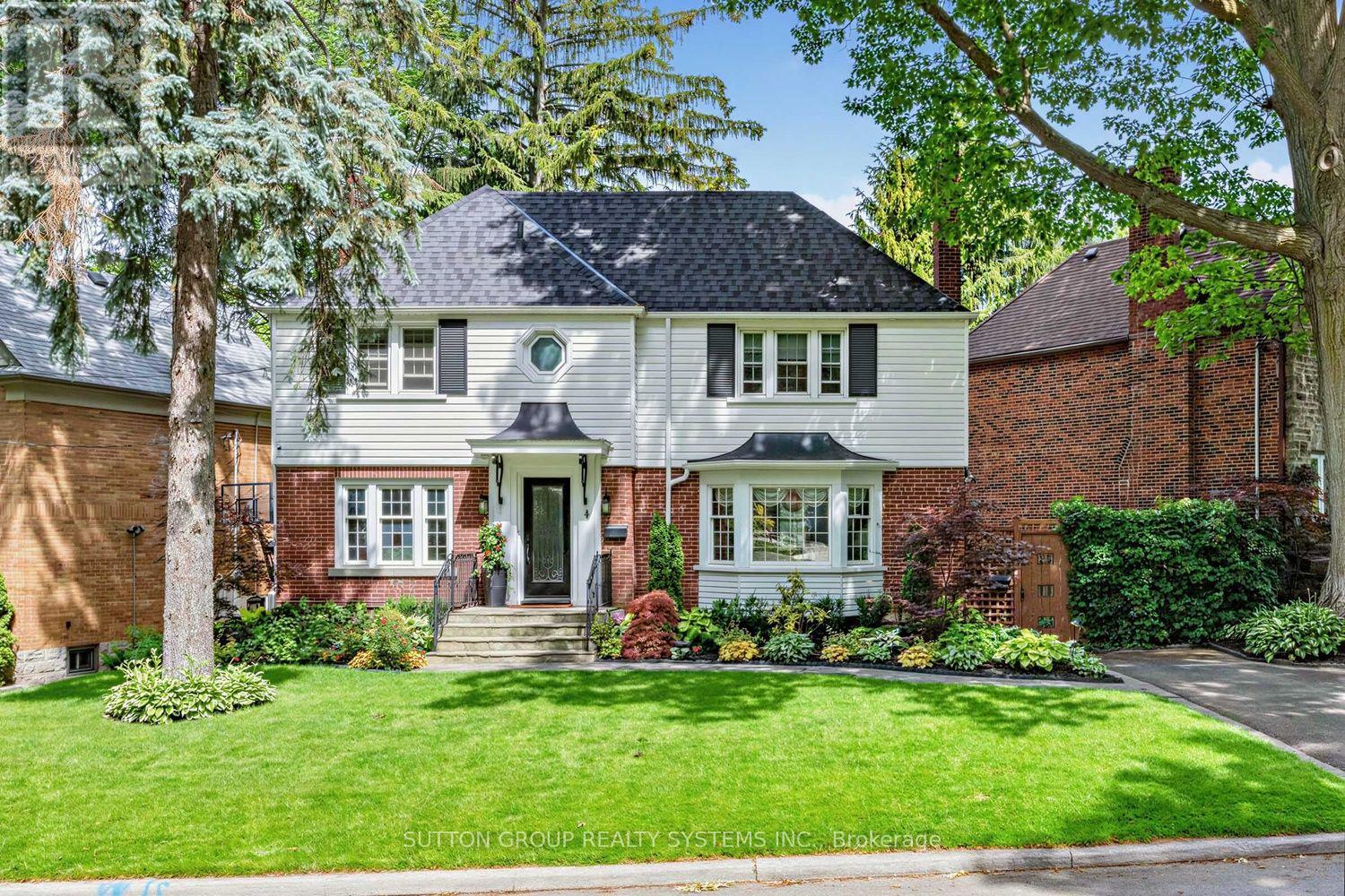 4 BRULE CRESCENT, toronto (high park-swansea), Ontario